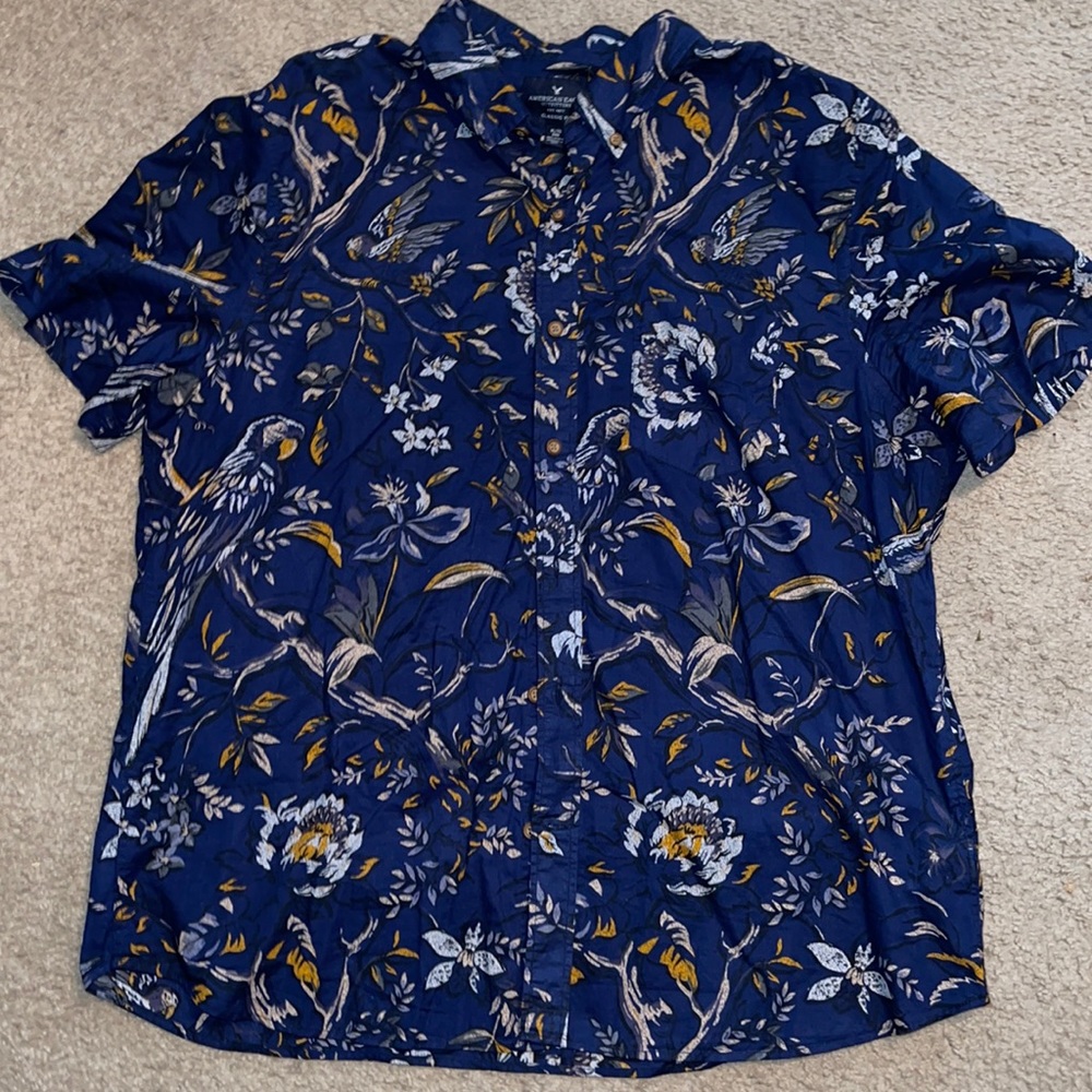 Men’s XL Classic Fit Button up